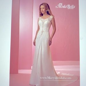 💋sexy ivory chiffon wedding dress….size 14